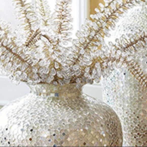 Meet your Posher, Connie - Picture 2 of 3